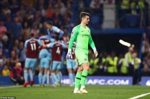 Chelsea hòa thất vọng tại Stamford Bridge