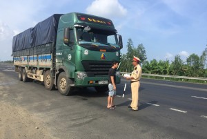 Nỗ lực đảm bảo an toàn giao thông