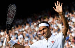 Federer thắng trận thứ 100 ở Wimbledon, đối đầu Nadal tại bán kết