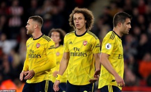 Đá muộn vòng 9 Premier League: Arsenal gục ngã khiến M.U rớt hạng