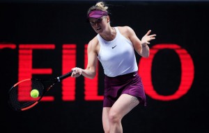 Thắng sốc Halep, Svitolina giành vé đầu tiên vào bán kết