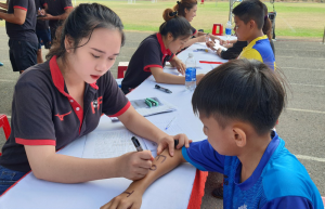 “Ngày hội” của các thiếu niên mê bóng đá