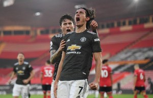 Premier League: Cavani tỏa sáng giúp M.U ngược dòng đánh bại Southampton