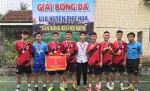 Crazy Monkey FC đoạt giải nhất