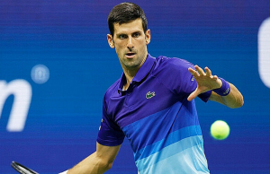 Mỹ mở rộng 2021: Djokovic dễ dàng vào vòng 3, Stefanos Tsitsipas bị loại