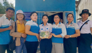 Bàn giao nhà Khuyến học yêu thương cho học sinh nghèo vượt khó