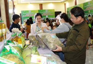 Thúc đẩy tiêu thụ sản phẩm của đồng bào dân tộc thiểu số