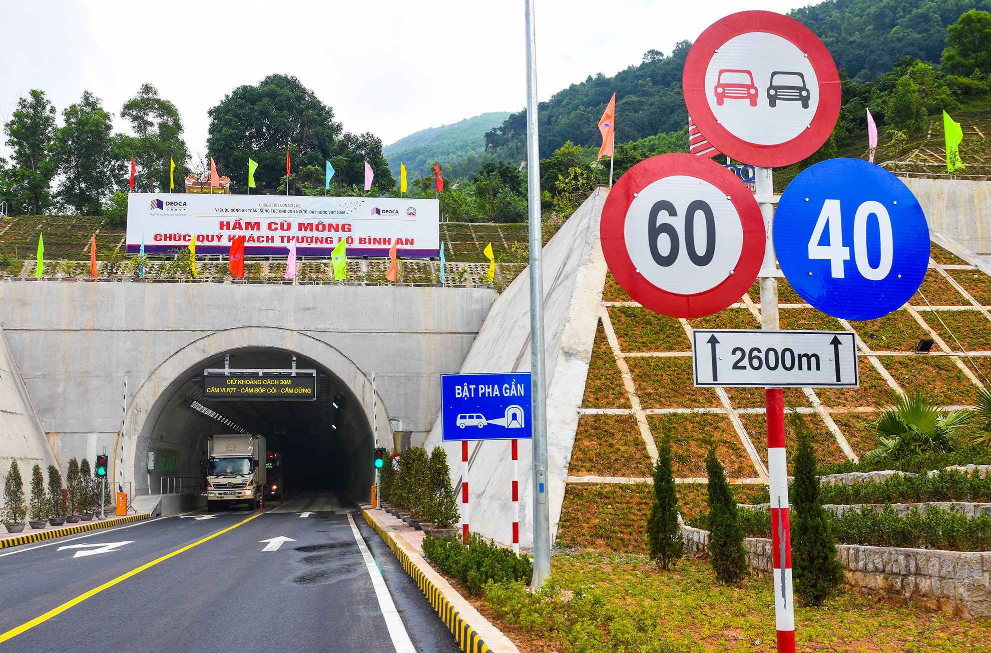 Toan canh ham Cu Mong 4.000 ty noi Binh Dinh - Phu Yen hinh anh 10