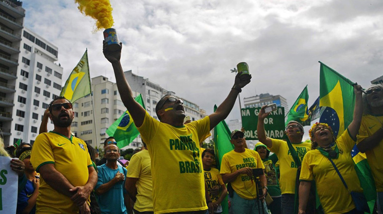 Brazil: Hàng nghìn người tuần hành ủng hộ Tổng thống J. Bolsonaro