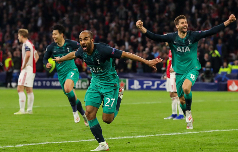 Moura lập hat-trick đưa Tottenham vào chung kết đầy kịch tính