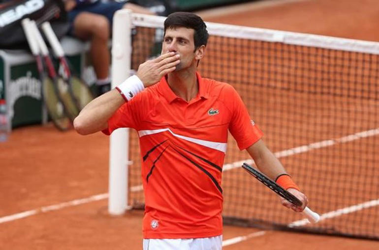 Roland Garros 2019: Djokovic lần thứ 10 liên tiếp vào tứ kết