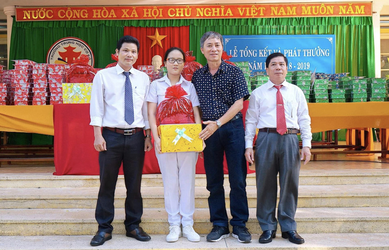 Niềm vui thủ khoa của liên đội trưởng Hải Đường