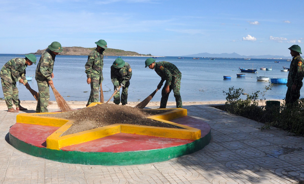 Hành quân xanh giữa Mùa hè xanh