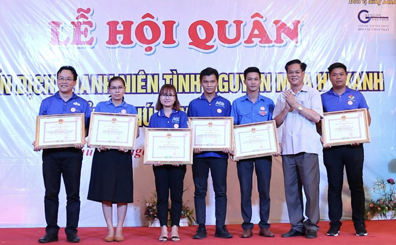 Hội quân chiến dịch thanh niên tình nguyện Mùa hè xanh năm 2019