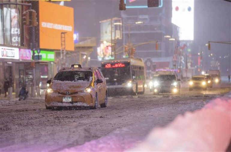 Bang New York của Mỹ chìm trong bão tuyết đầu mùa