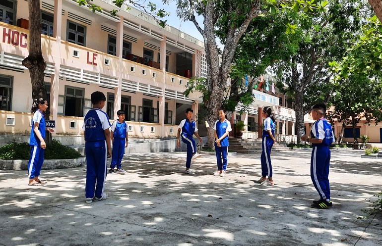 Trường THCS Hòa Quang (Phú Hòa): Bứt phá trong phong trào thể thao học đường