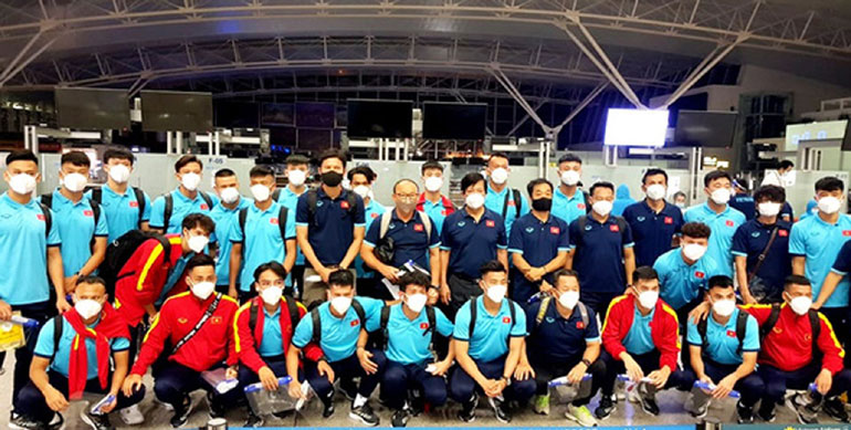 Đội tuyển Việt Nam lên đường đến Ả-rập Xê-út, sẵn sàng cho trận đấu với chủ nhà