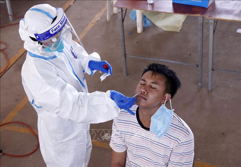 Số ca lây nhiễm trong cộng đồng tại Lào tăng cao