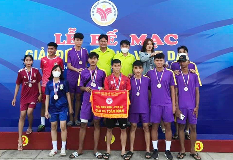 Trường THPT Nguyễn Du: Lá cờ đầu phong trào thể dục thể thao huyện Sông Hinh
