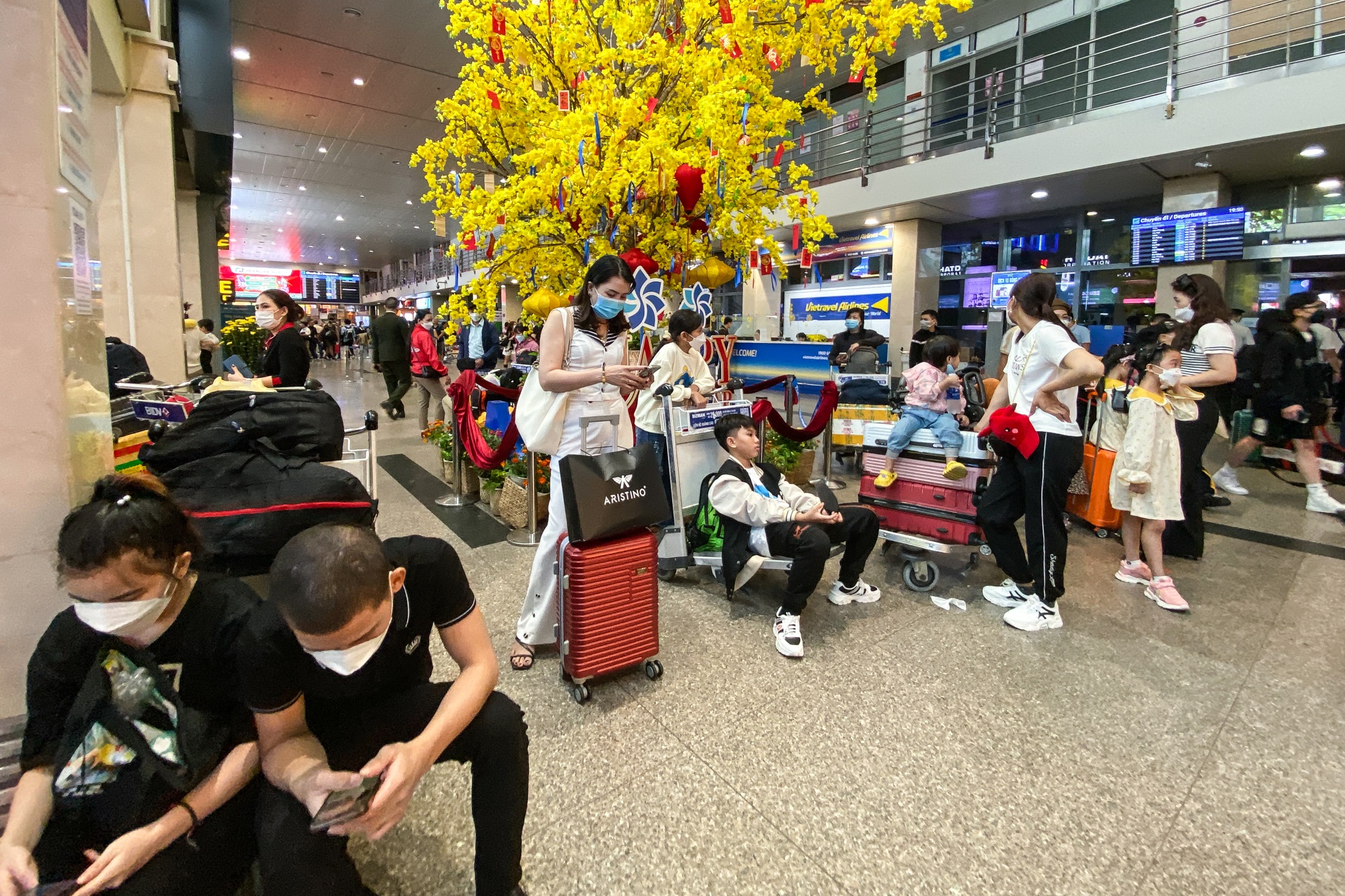 cao điểm sân bay Tết ảnh 8 cao diem san bay Tet anh 8