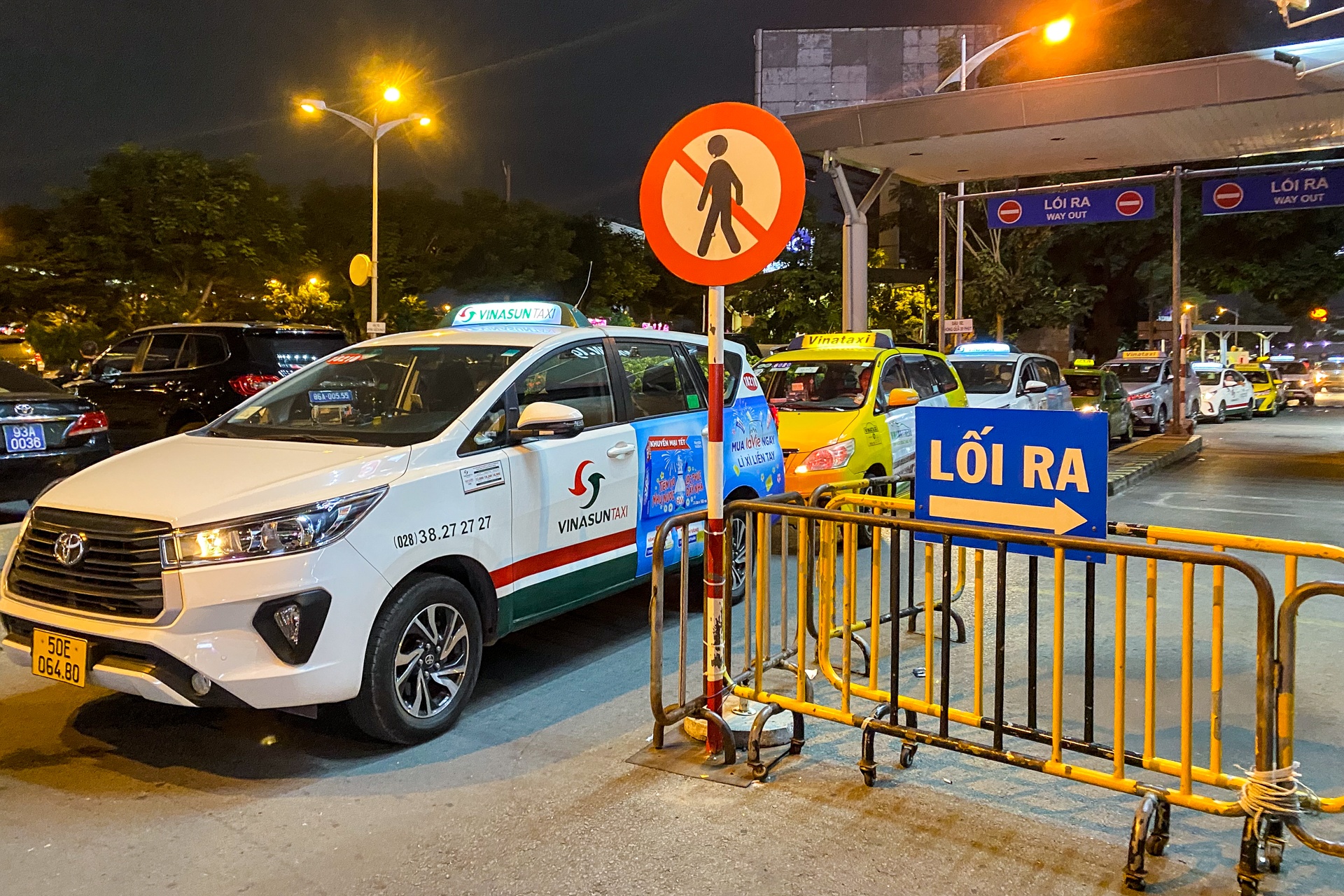 cao điểm sân bay Tết ảnh 9 cao diem san bay Tet anh 9