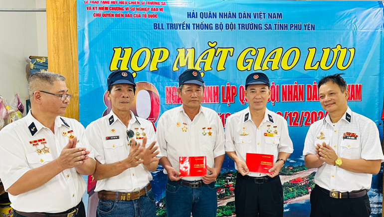 Cựu chiến binh Trường Sa tổ chức họp mặt giao lưu