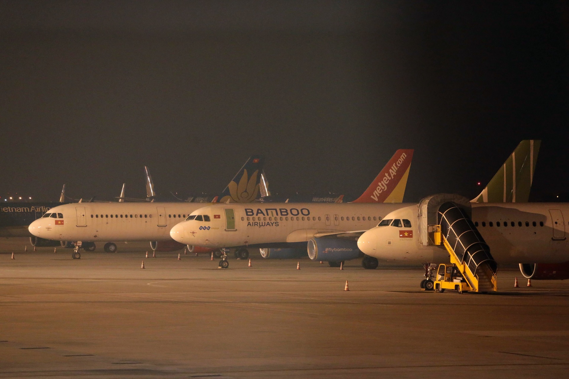 may bay,  Tet,  hang bay anh 1