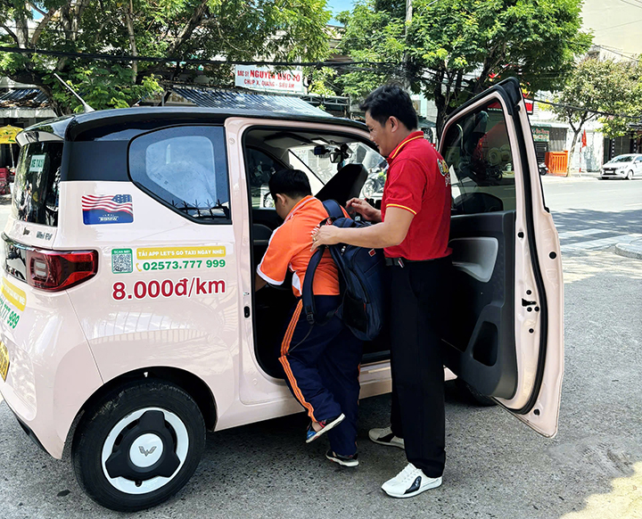 Tiện ích từ sử dụng dịch vụ taxi điện mini