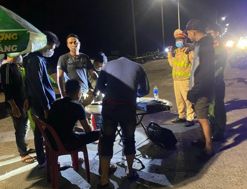 Giau ma tuy,  Hanh trinh di choi anh 2